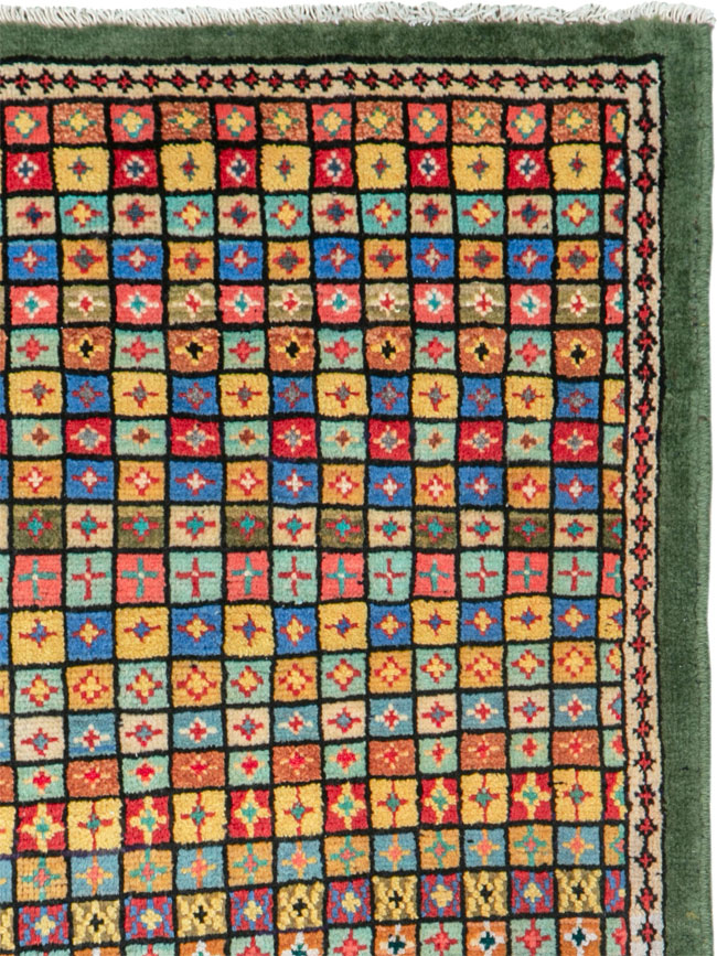 Vintage Persian Mahal Rug, No.26165 - Galerie Shabab