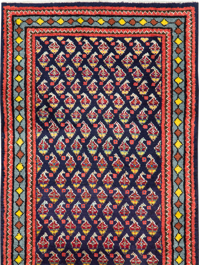 Vintage Persian Hamadan Throw Rug, No.26178 - Galerie Shabab
