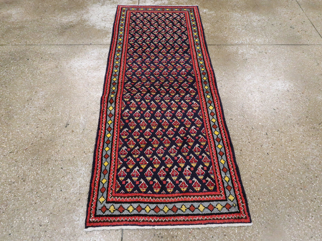 Vintage Persian Hamadan Throw Rug, No.26178 - Galerie Shabab