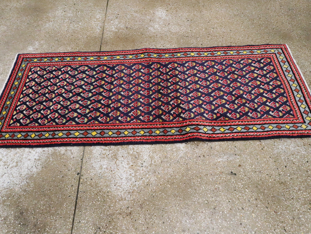Vintage Persian Hamadan Throw Rug, No.26178 - Galerie Shabab