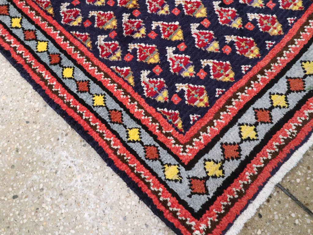 Vintage Persian Hamadan Throw Rug, No.26178 - Galerie Shabab