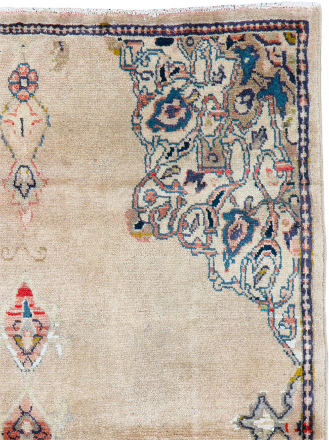 Vintage Persian Sarouk Rug, No.26182 - Galerie Shabab