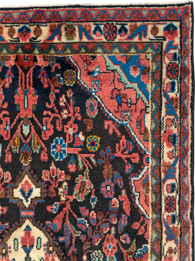 Vintage Persian Hamadan Runner, No.26203 - Galerie Shabab