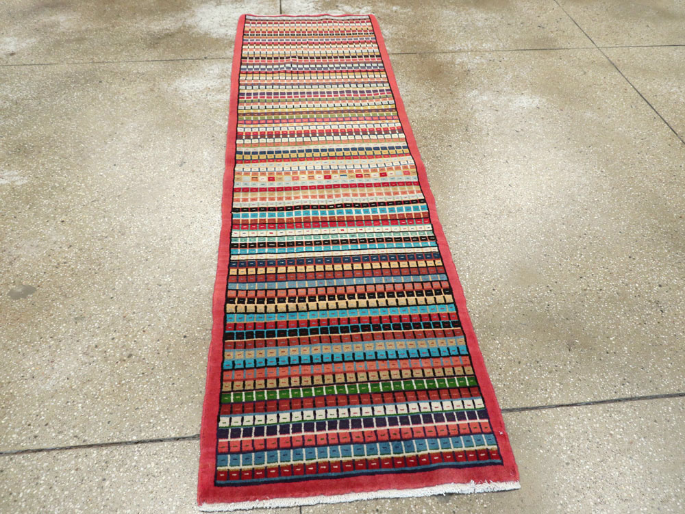Vintage Persian Mahal Runner, No.26218 - Galerie Shabab