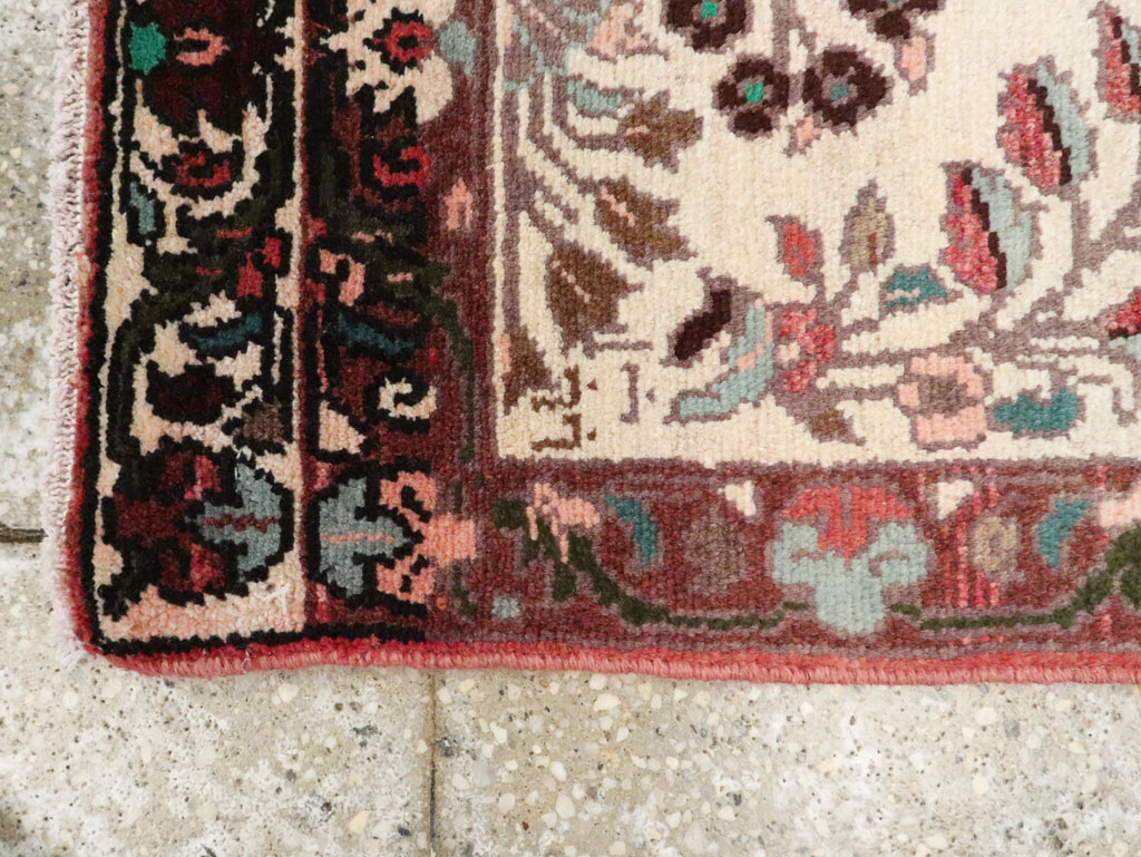 Vintage Persian Hamadan Pictorial Throw Rug, No.26220 - Galerie Shabab