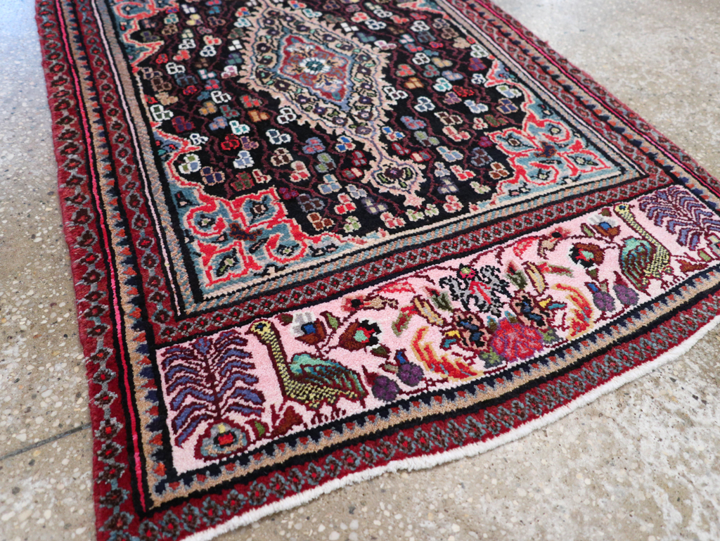 Vintage Persian Hamadan Rug, No.26224 - Galerie Shabab