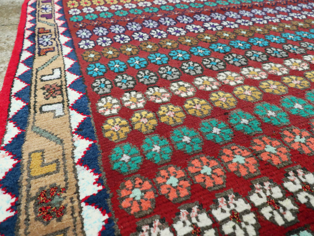 Vintage Persian Mahal Runner, No.26230 - Galerie Shabab