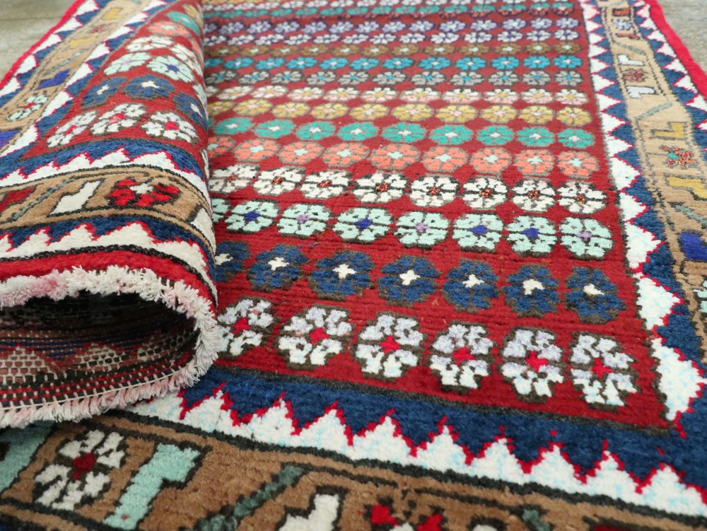 Vintage Persian Mahal Runner, No.26230 - Galerie Shabab