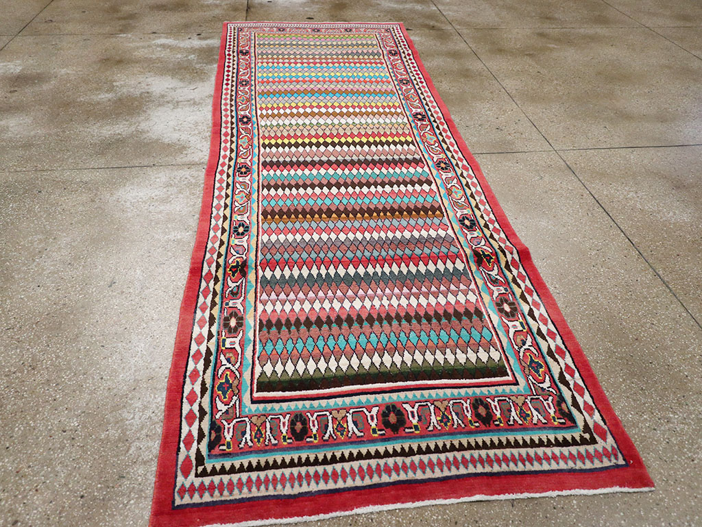 Vintage Persian Mahal Runner, No.26232 - Galerie Shabab