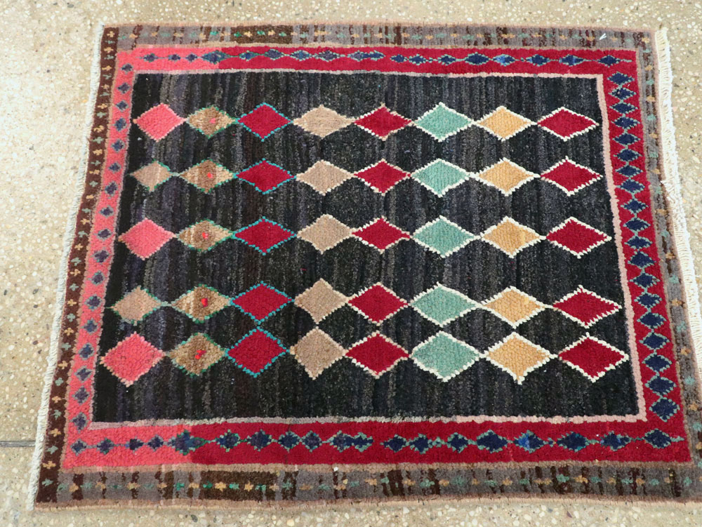 Vintage Persian Mahal Rug, No.26237 - Galerie Shabab