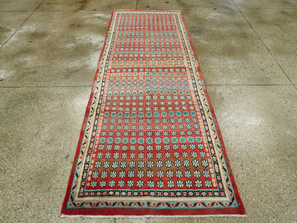 Vintage Persian Mahal Runner, No.26240 - Galerie Shabab