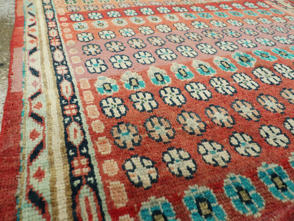Vintage Persian Mahal Runner, No.26240 - Galerie Shabab