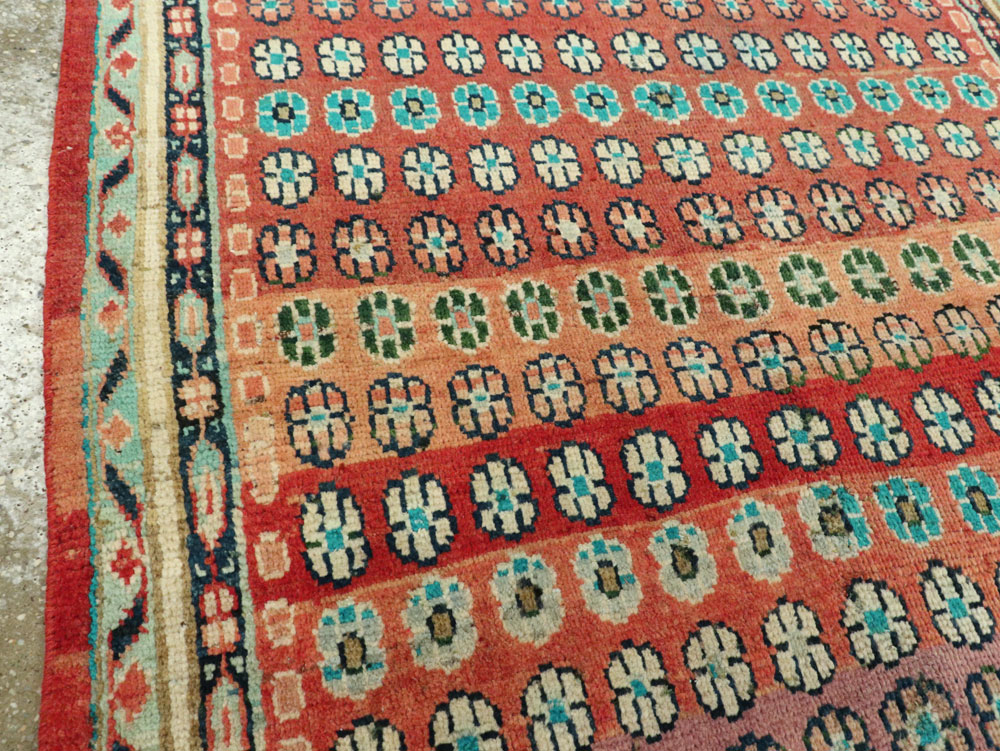 Vintage Persian Mahal Runner, No.26240 - Galerie Shabab