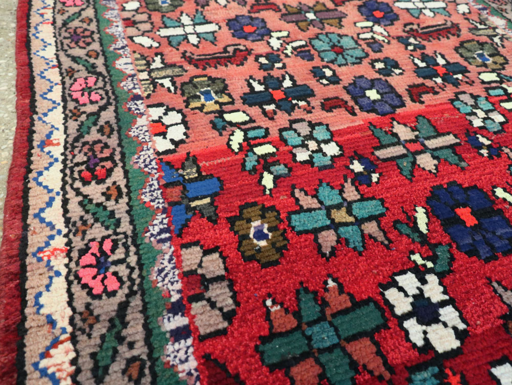 Vintage Persian Hamdan Runner, No.26260 - Galerie Shabab