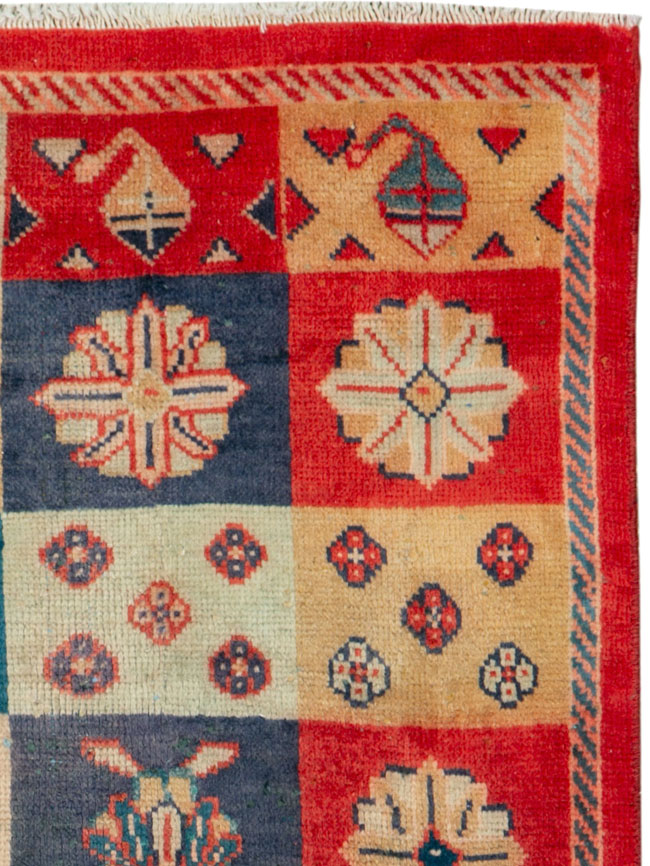 Vintage Persian Mahal Rug, No.26262 - Galerie Shabab