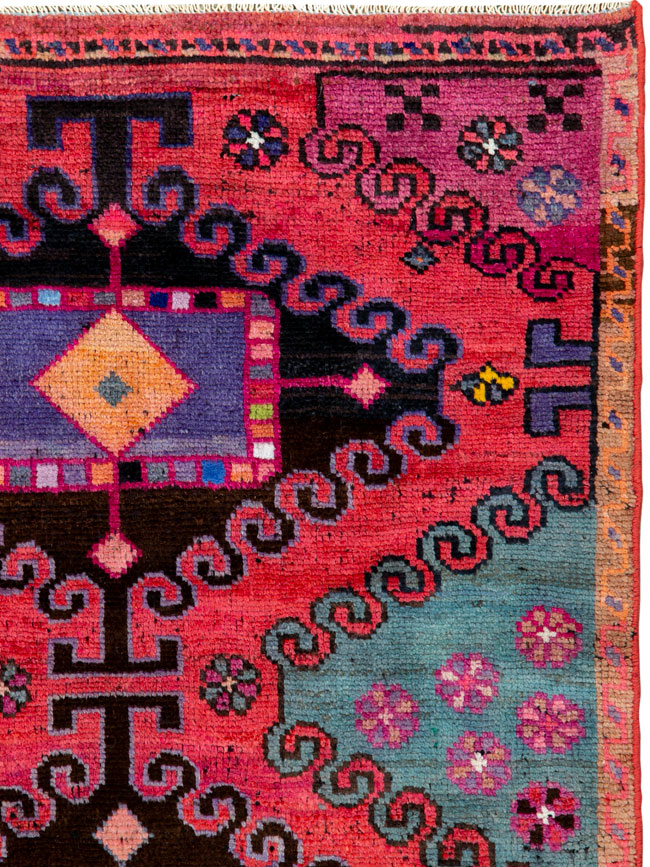 Vintage Persian Kurd Rug, No.26266 - Galerie Shabab