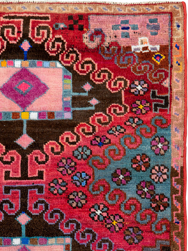Vintage Persian Kurd Rug, No.26266 - Galerie Shabab