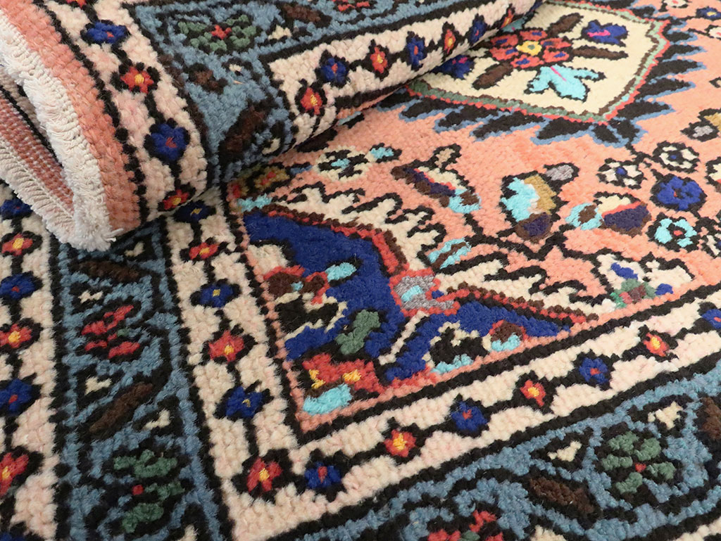 Vintage Square Hamadan Rug, No.26267 - Galerie Shabab