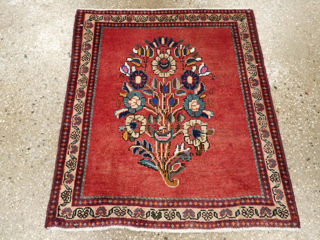 Vintage Persian Shiraz Rug, No.26274 - Galerie Shabab
