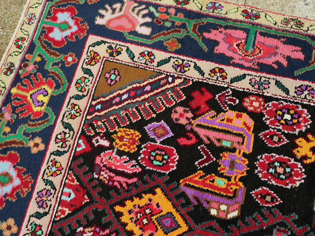 Vintage Persian Hamadan Gallery Carpet, No.26278 - Galerie Shabab