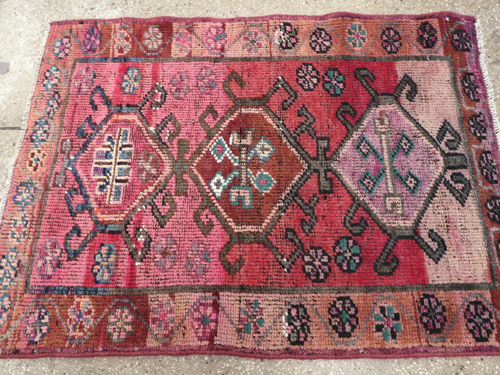 Vintage Persian Kurdish Rug, No.26282 - Galerie Shabab