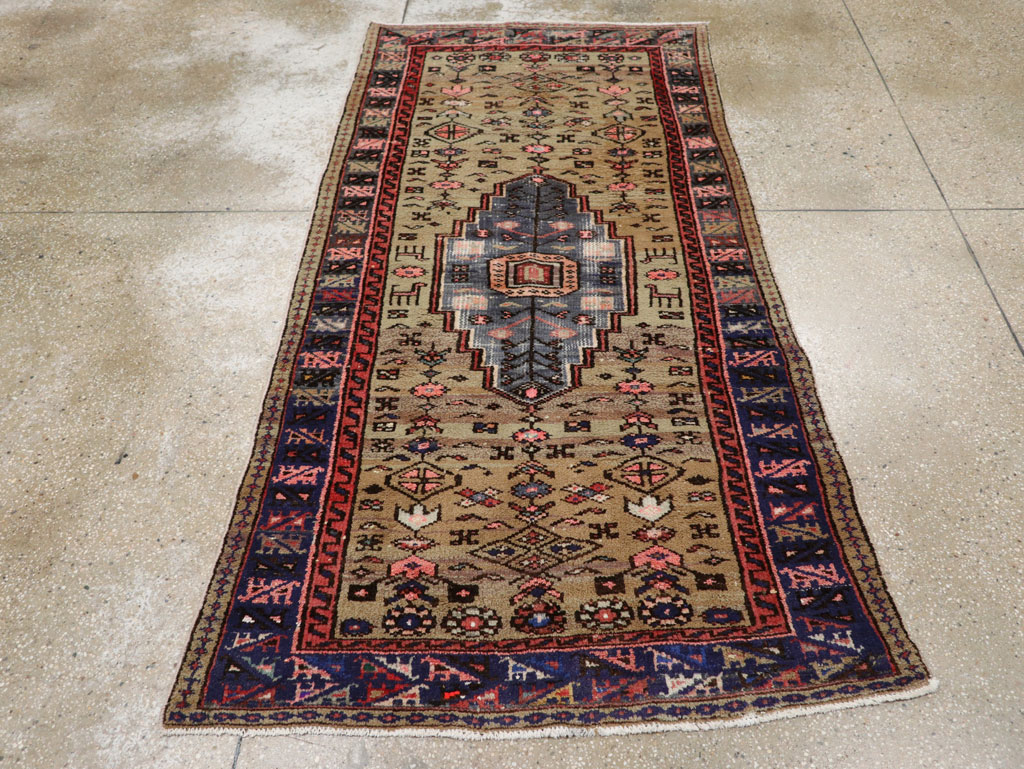 Vintage Persian Hamadan Rug, No.26284 - Galerie Shabab