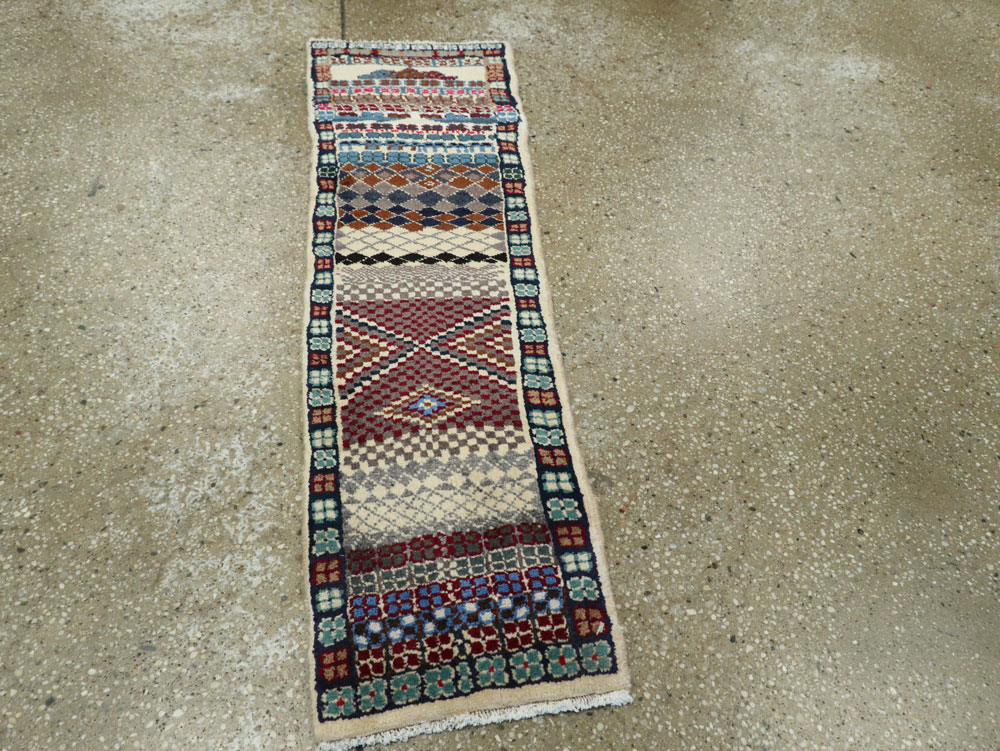 Vintage Persian Mahal Rug, No.26291 - Galerie Shabab
