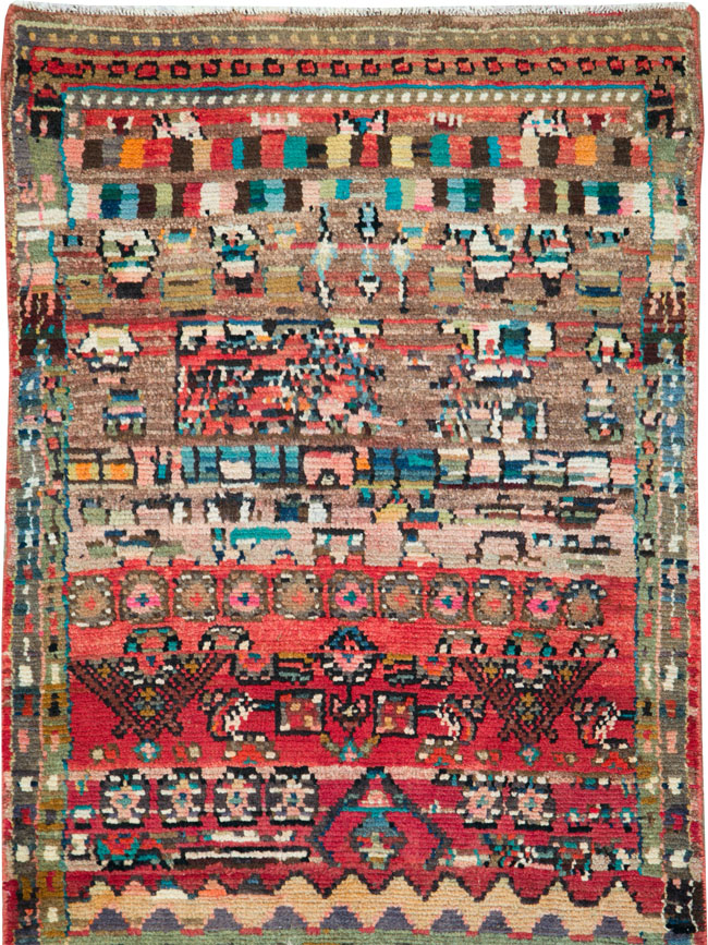 Vintage Persian Mahal Runner, No.26297 - Galerie Shabab