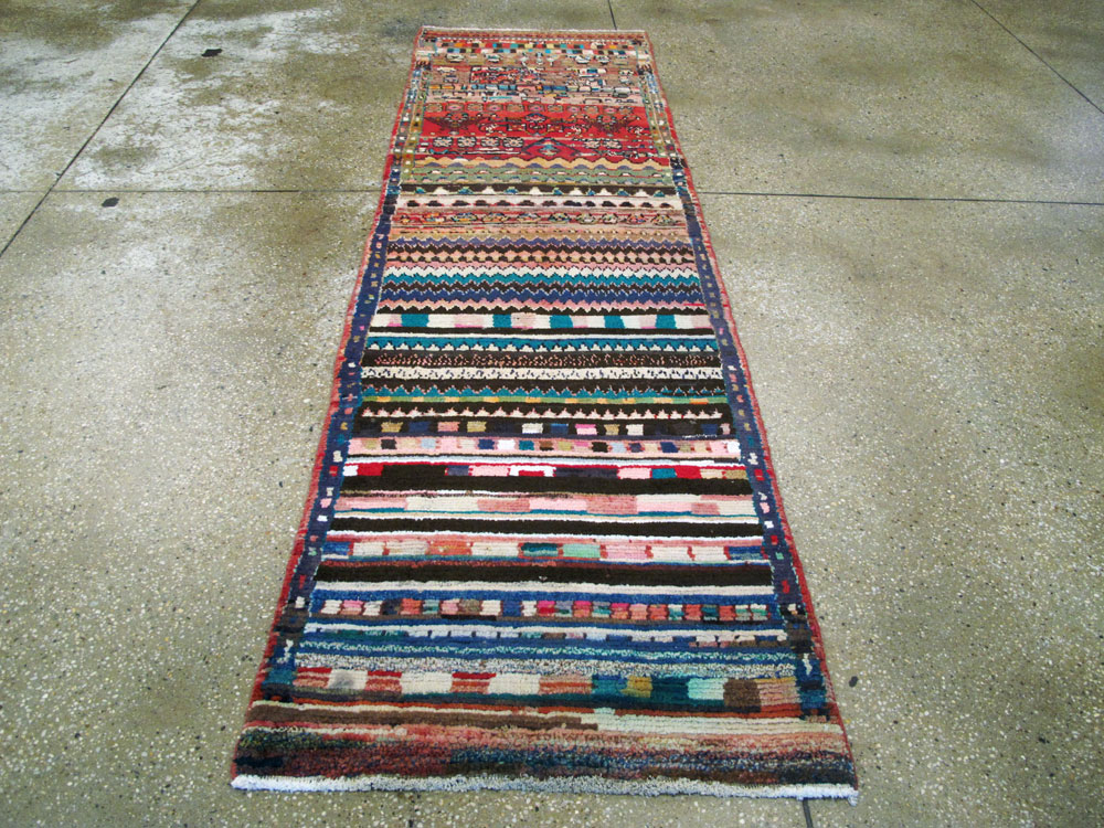 Vintage Persian Mahal Runner, No.26297 - Galerie Shabab