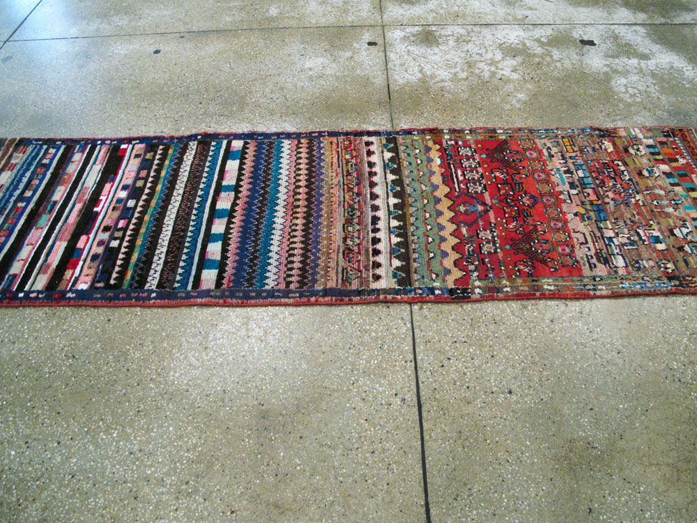 Vintage Persian Mahal Runner, No.26297 - Galerie Shabab