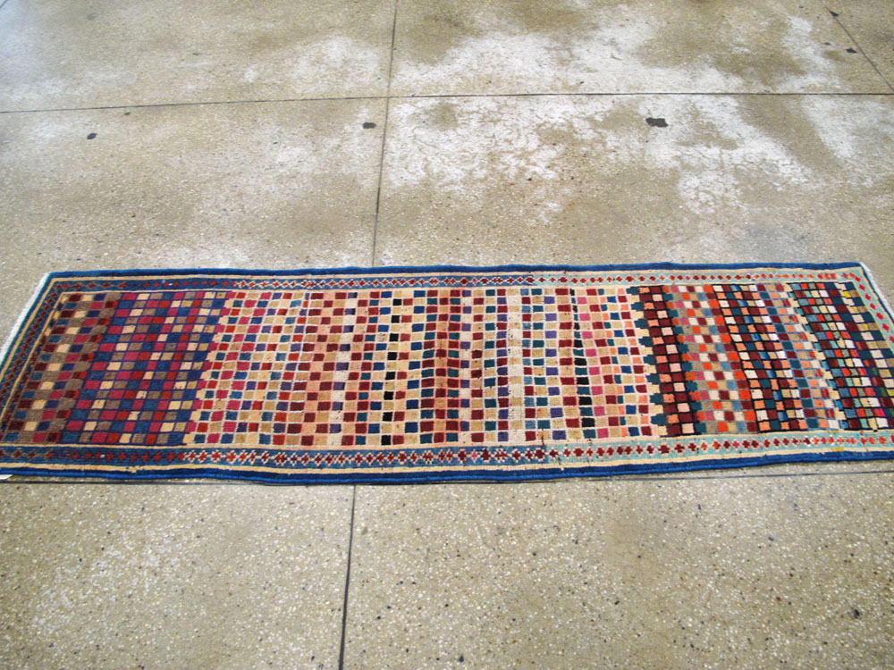 Vintage Persian Mahal Runner, No.26307 - Galerie Shabab