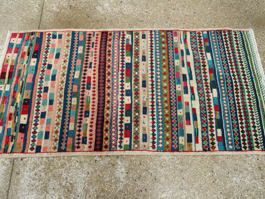 Vintage Persian Mahal Rug, No.26314 - Galerie Shabab