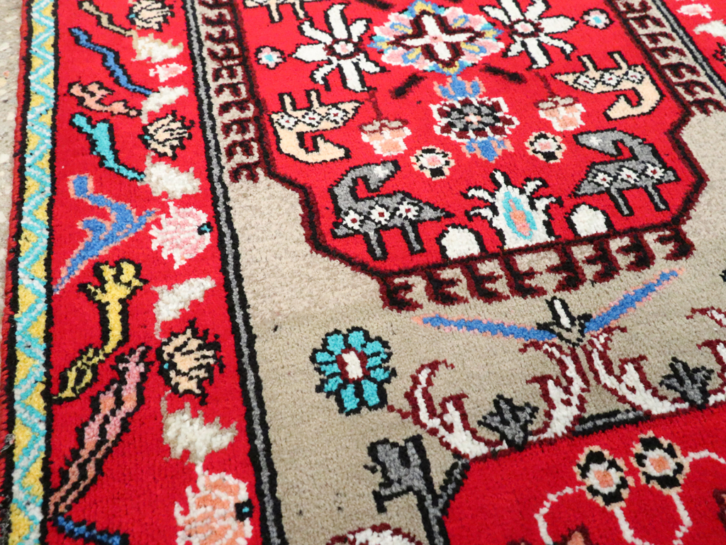 Vintage Persian Mahal Small Runner, No.26317 - Galerie Shabab