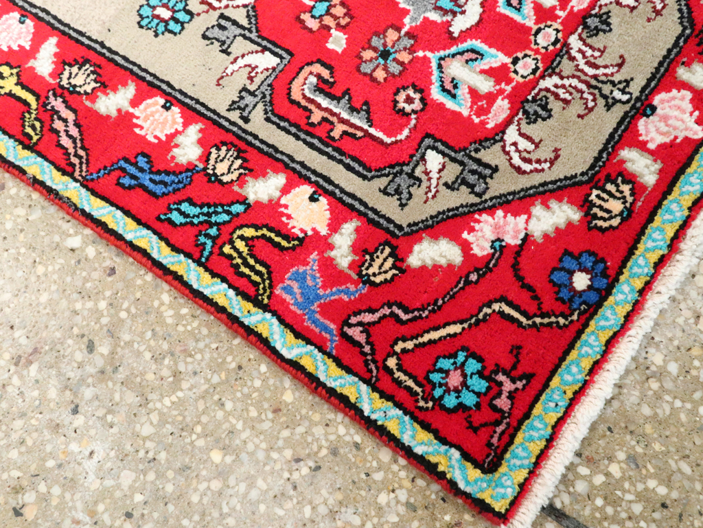 Vintage Persian Mahal Small Runner, No.26317 - Galerie Shabab