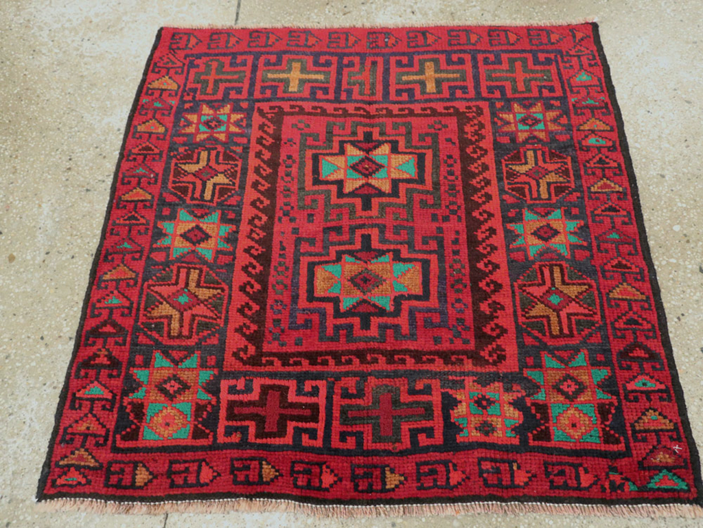 Vintage Persian Baluch  Square Rug, No.26319 - Galerie Shabab