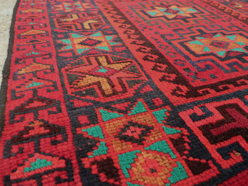 Vintage Persian Baluch  Square Rug, No.26319 - Galerie Shabab