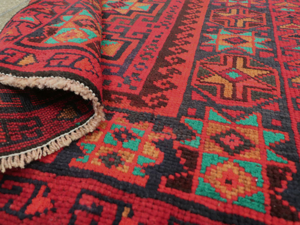 Vintage Persian Baluch  Square Rug, No.26319 - Galerie Shabab