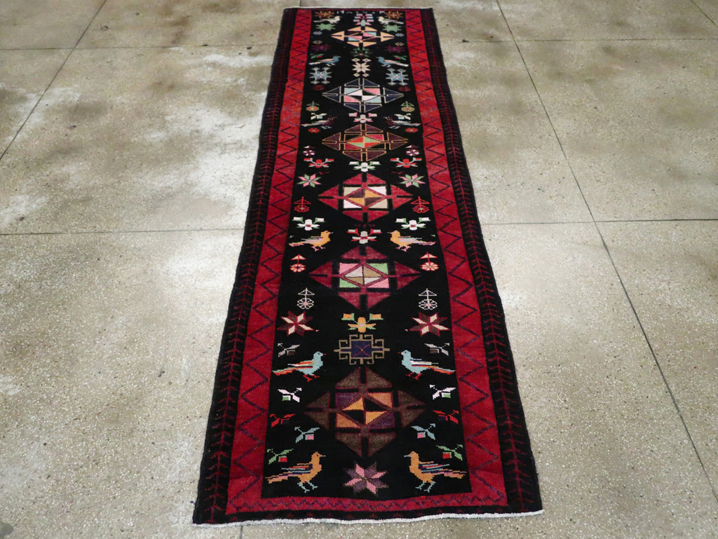 Vintage Persian Kurd Runner, No.26323 - Galerie Shabab