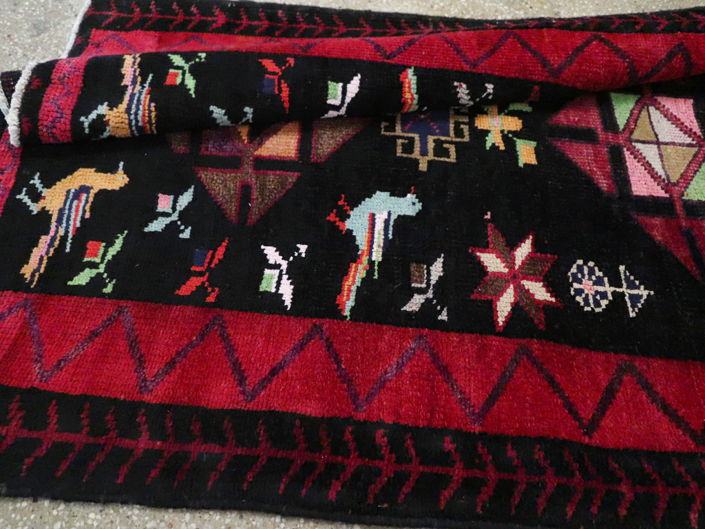 Vintage Persian Kurd Runner, No.26323 - Galerie Shabab