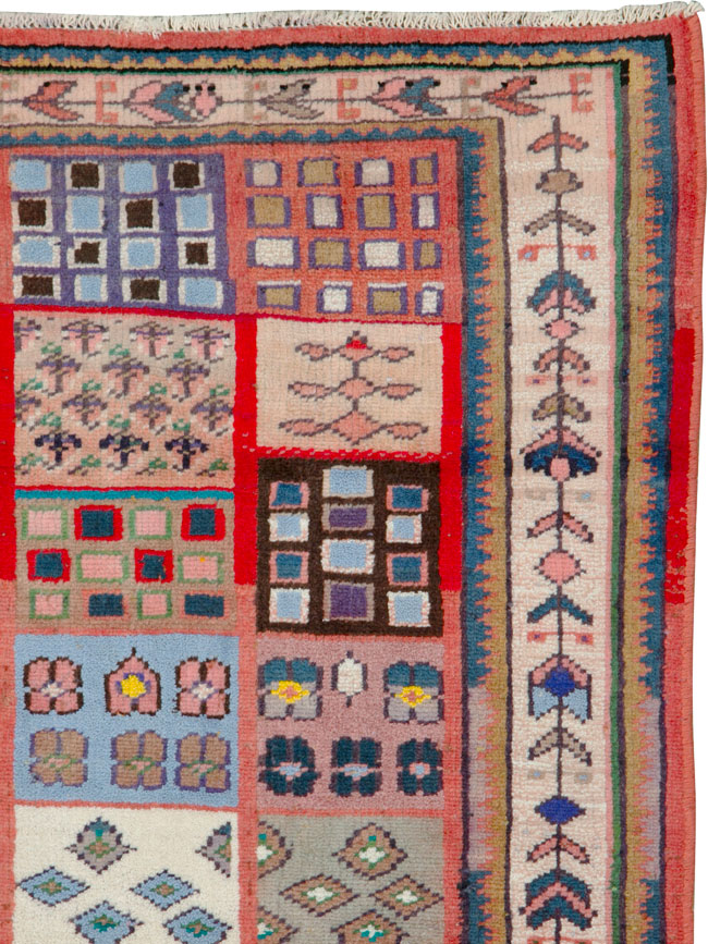 Vintage Persian Mahal Rug, No.26339 - Galerie Shabab