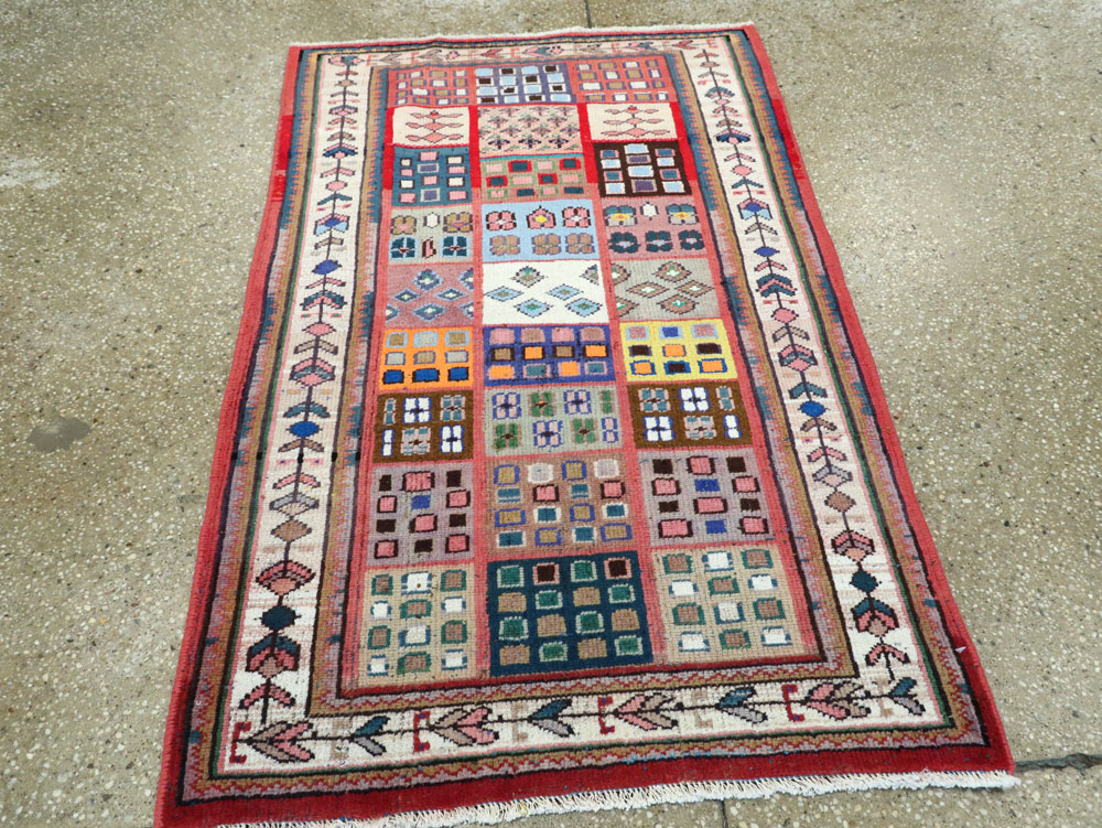 Vintage Persian Mahal Rug, No.26339 - Galerie Shabab