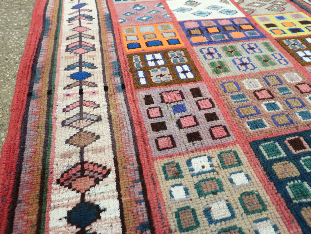 Vintage Persian Mahal Rug, No.26339 - Galerie Shabab