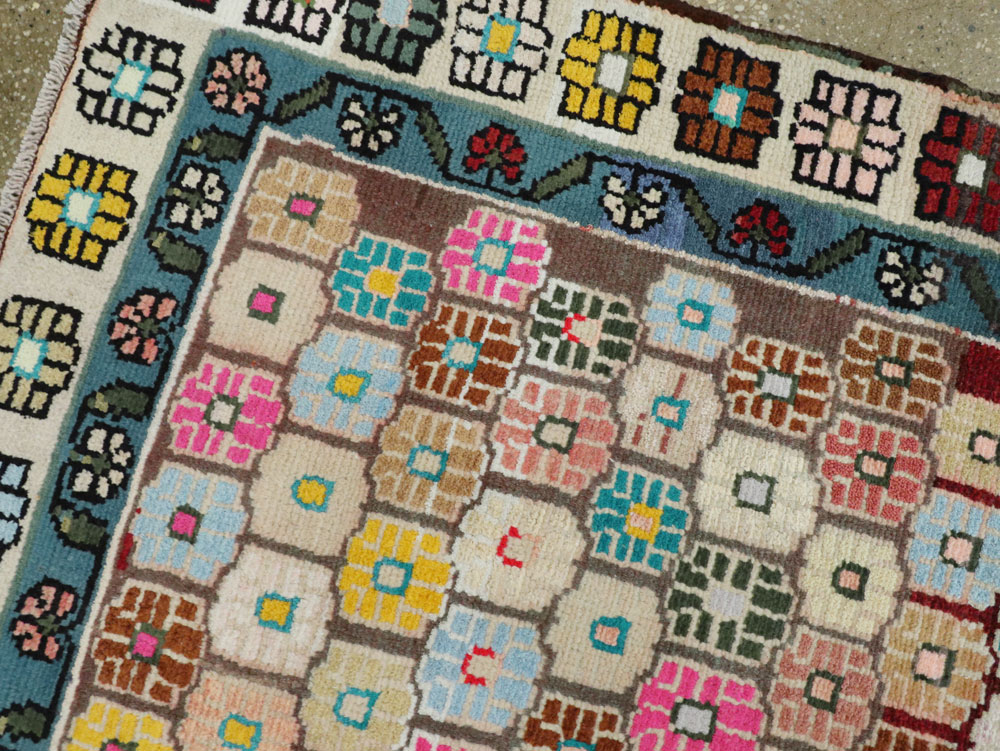 Vintage Persian Hamadan Runner, No.26345 - Galerie Shabab