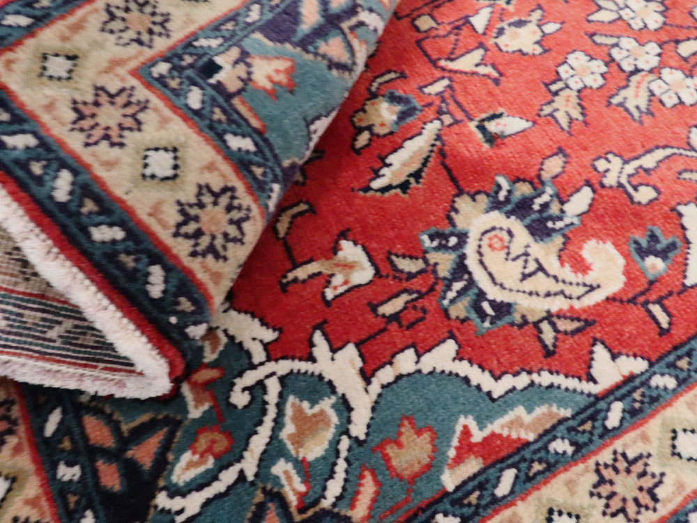 Vintage Persian Tabriz Throw Rug (Pair: 2 of 2), No.26348 - Galerie Shabab