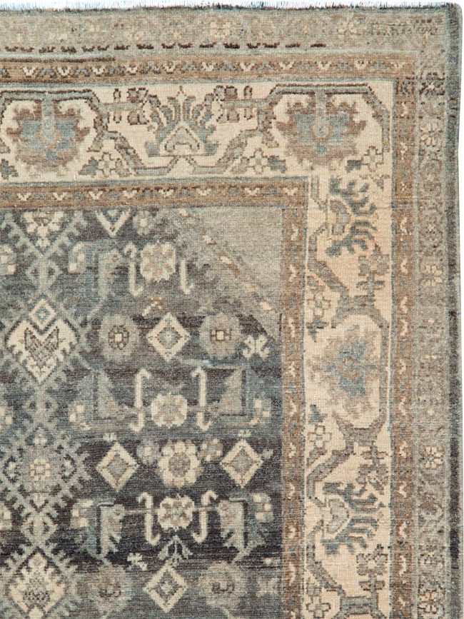 Vintage Persian Malayer Throw Rug, No.26417 - Galerie Shabab