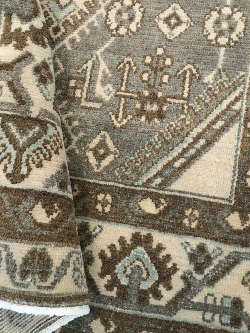 Vintage Persian Malayer Rug, No.26418 - Galerie Shabab