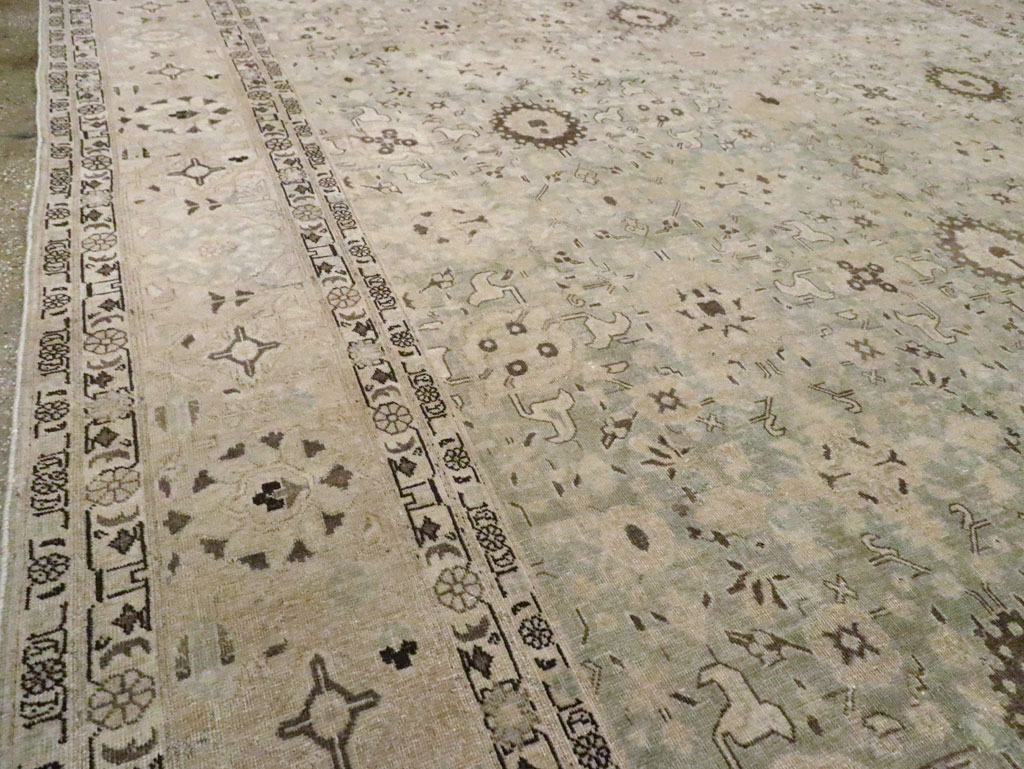 Antique Persian Tabriz Room Size Carpet, No.26421 - Galerie Shabab