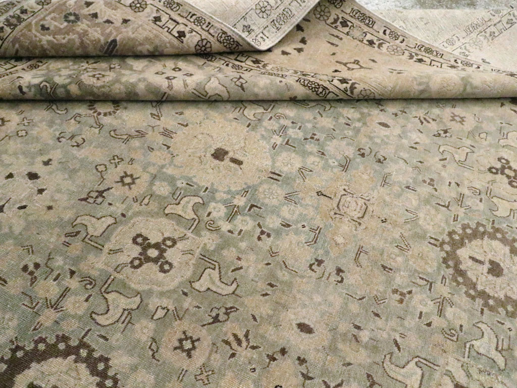 Antique Persian Tabriz Room Size Carpet, No.26421 - Galerie Shabab