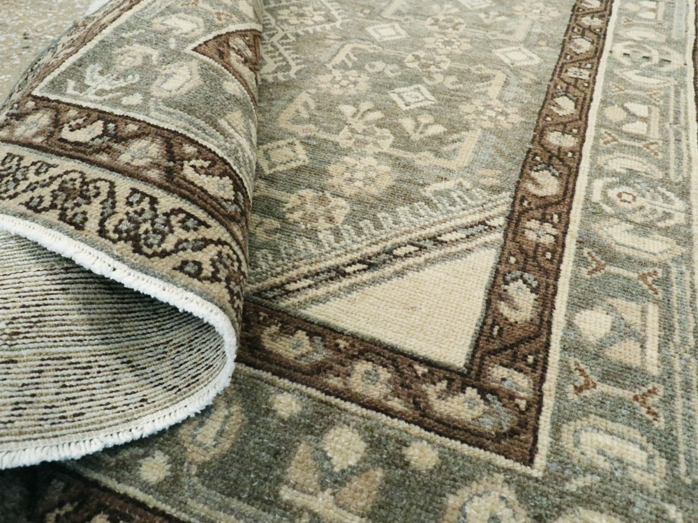 Vintage Persian Malayer Throw Rug, No.26443 - Galerie Shabab