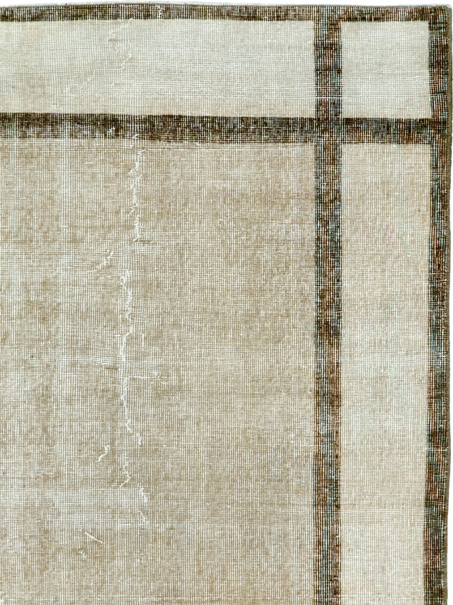Vintage Turkish Anatolian Gallery Carpet, No.26449 - Galerie Shabab